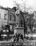 Памятник В. И. Ленину (первый)