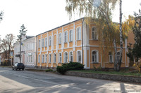Здание Змиевской городской больницы