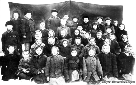 3-Б клас Скрипаївської семирічної школи. Фото 1953 року